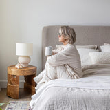 Natura Bundar Accent Table